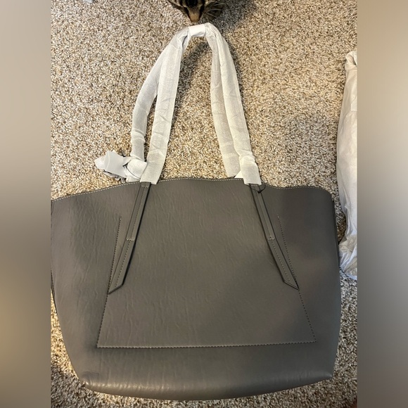 DKNY LYDA DARK GREY TOTE NWT - Picture 4 of 6